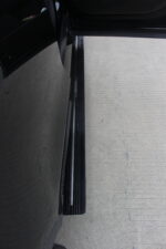 Electric side steps suitable for 05-25 Range Rover Discovery 3/4/5 - Image 10